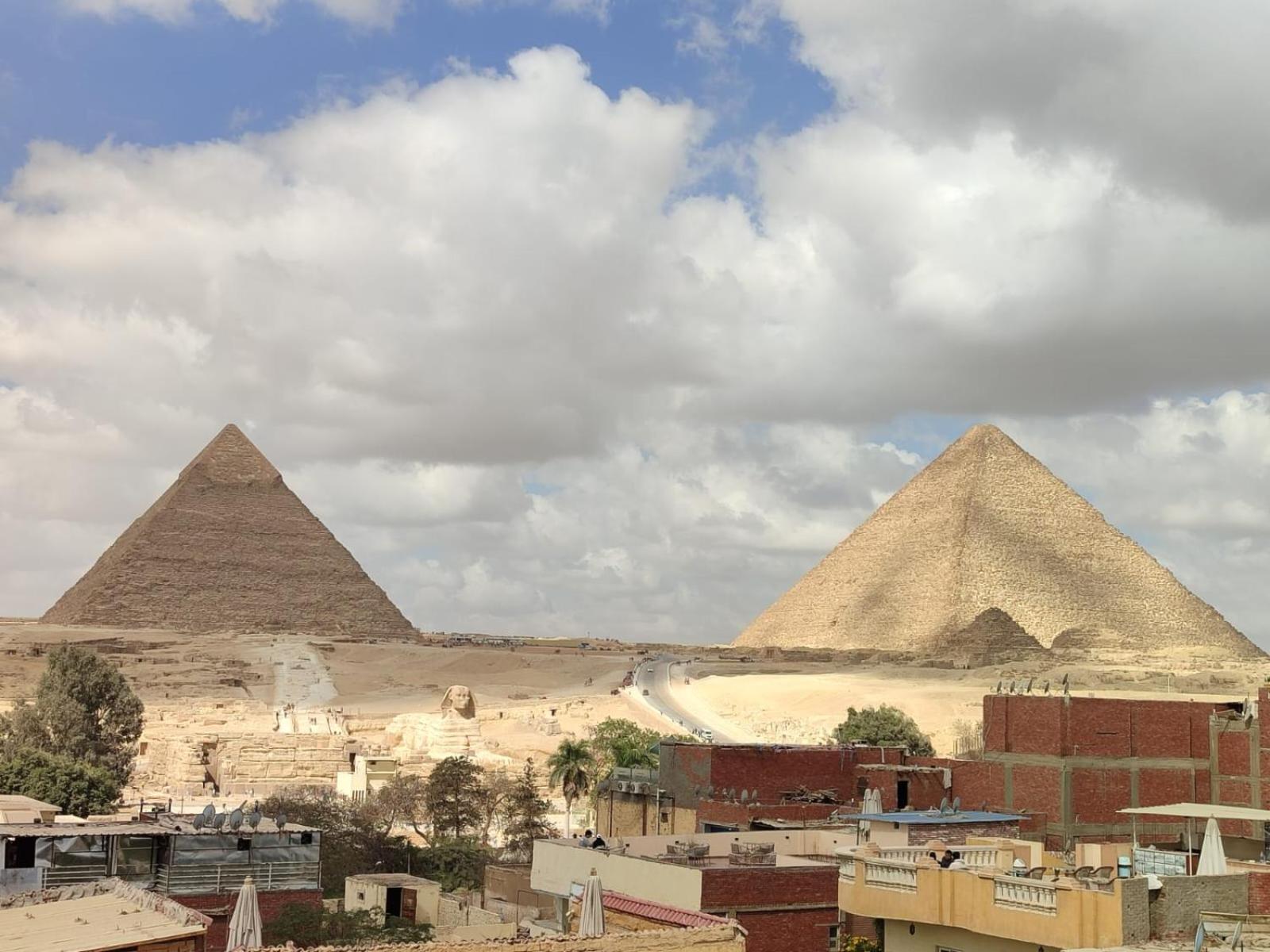 Narmer Pyramids View Kafrat al Jabal Luaran gambar