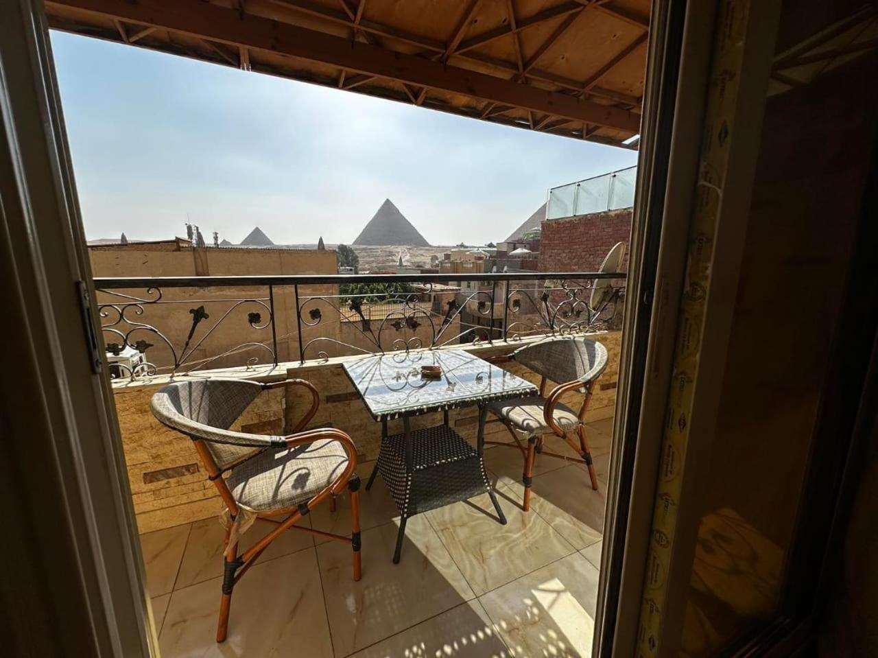 Narmer Pyramids View Kafrat al Jabal Luaran gambar